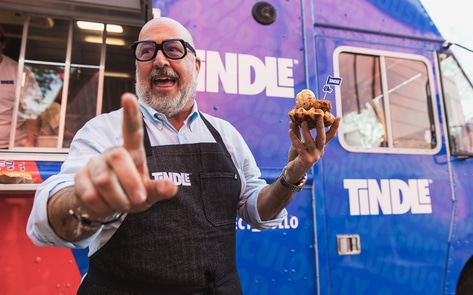 Why Legendary Chef Andrew Zimmern Is Really Into Vegan Chicken