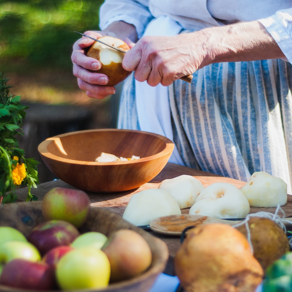 Vegan Diet Reduces Swollen Joints By 53 Percent in Arthritis Patients, Study Finds