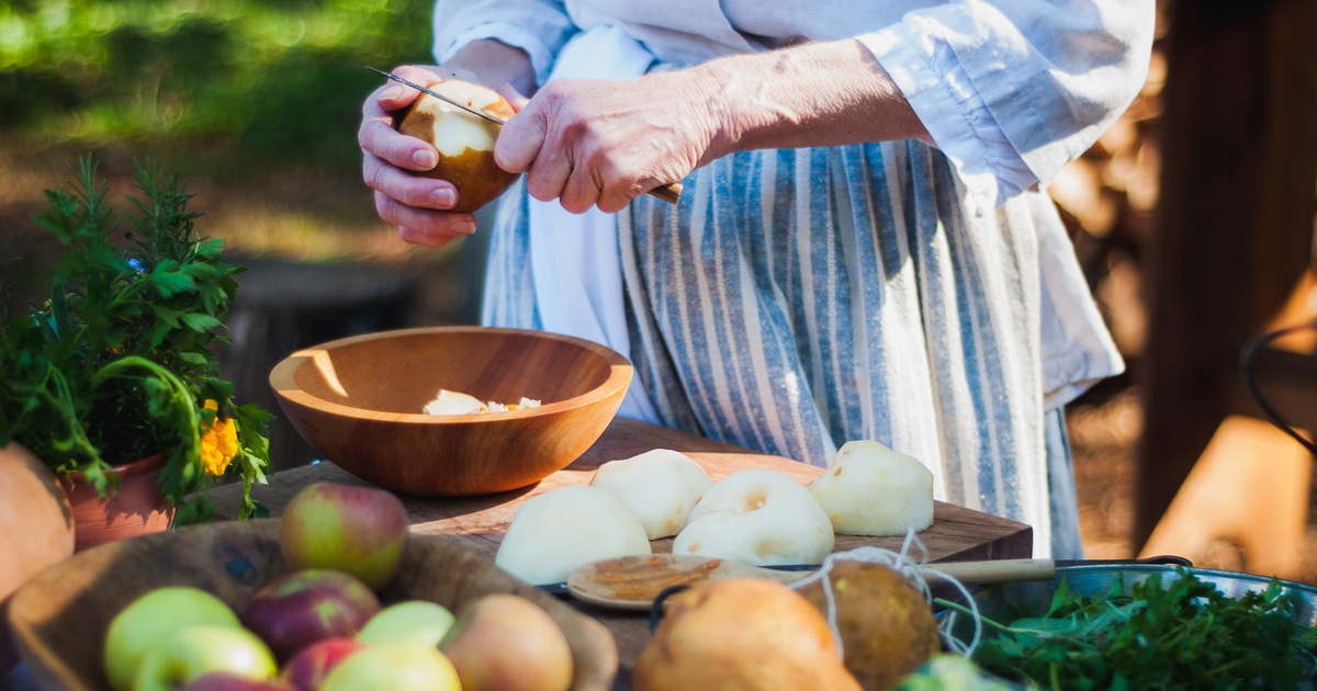 Vegan Diet Reduces Swollen Joints By 53 Percent in Arthritis Patients, Study Finds