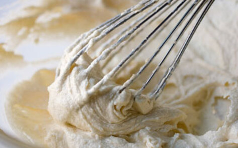 Raspberry Pretzel Dessert Bar