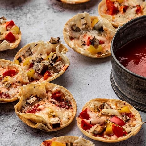 Quick Vegan Cheese Pizza Cups