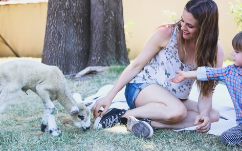 For Alicia Silverstone, Mother’s Day Is About Shutting Down Factory Farms