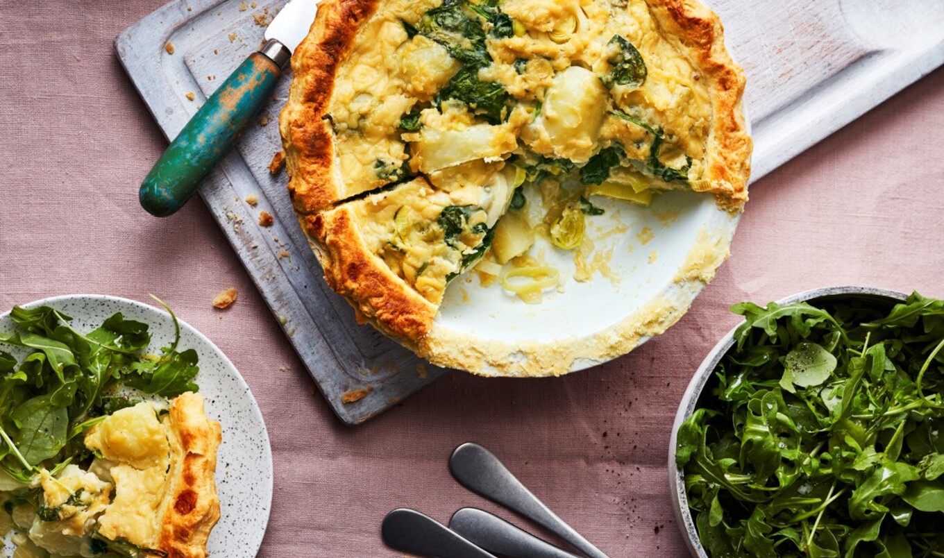 Vegan British Homity Pie With Potatoes and Cashew Cream