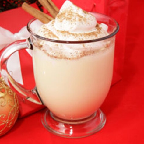 13 Boozily Delicious Vegan Holiday Drinks