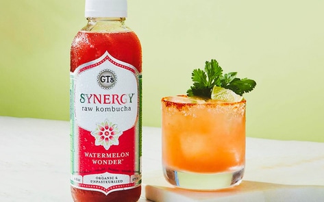 The 7 Best Vegan Cocktail and Mocktail Recipes to Make Any Hour Happy Hour