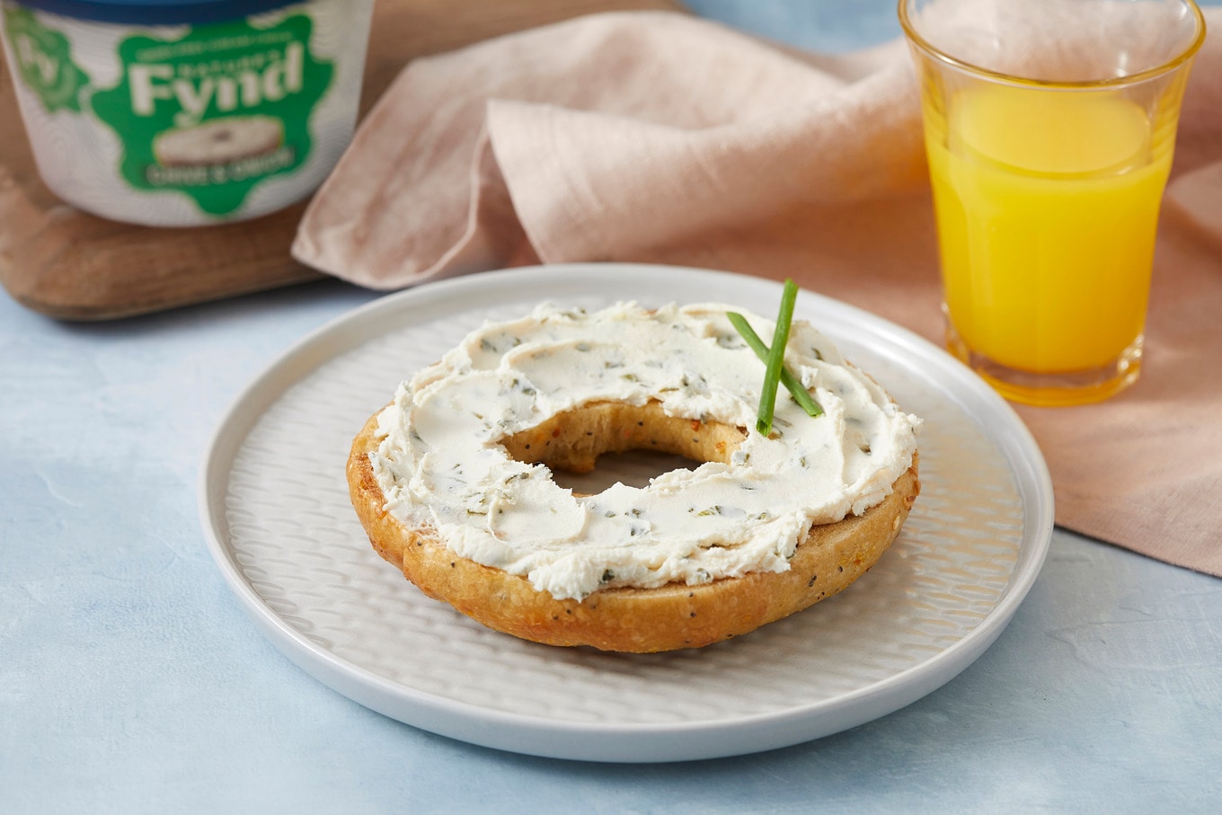 VegNews.VeganCreamCheese.NaturesFynd