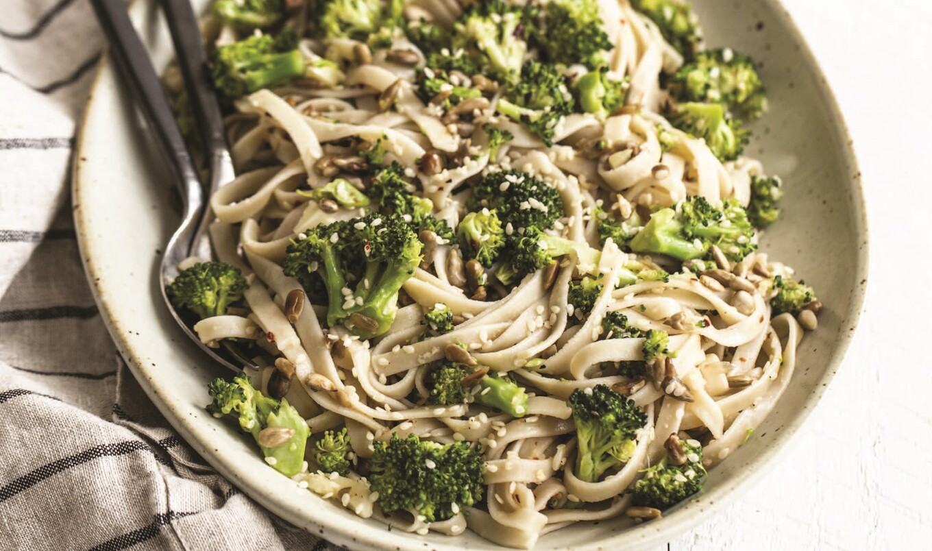 Vegan Sesame Ginger Broccoli Noodles