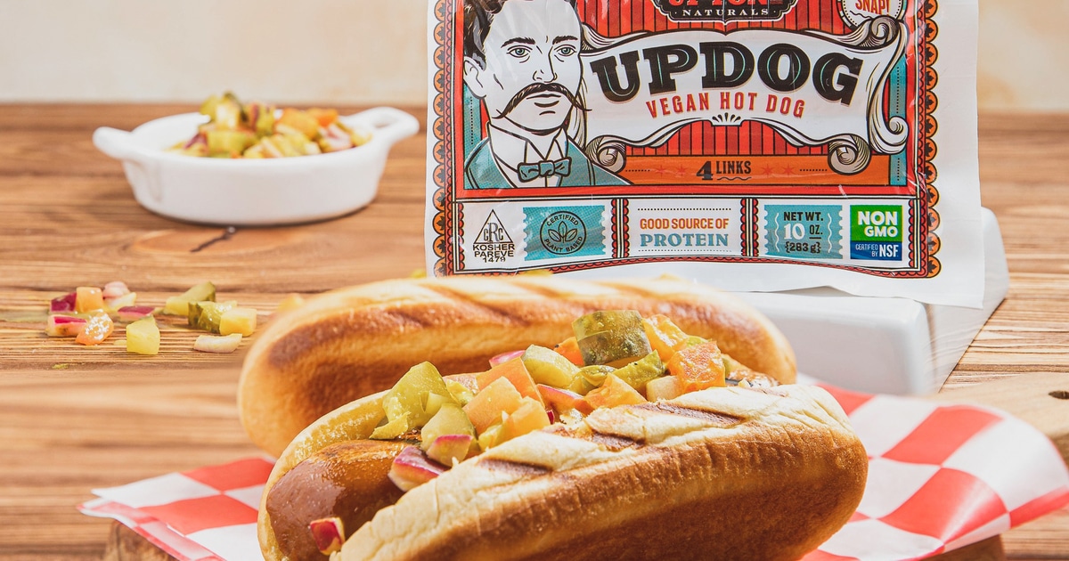 8 Vegan Hot Dogs and Sausages Made for Grilling