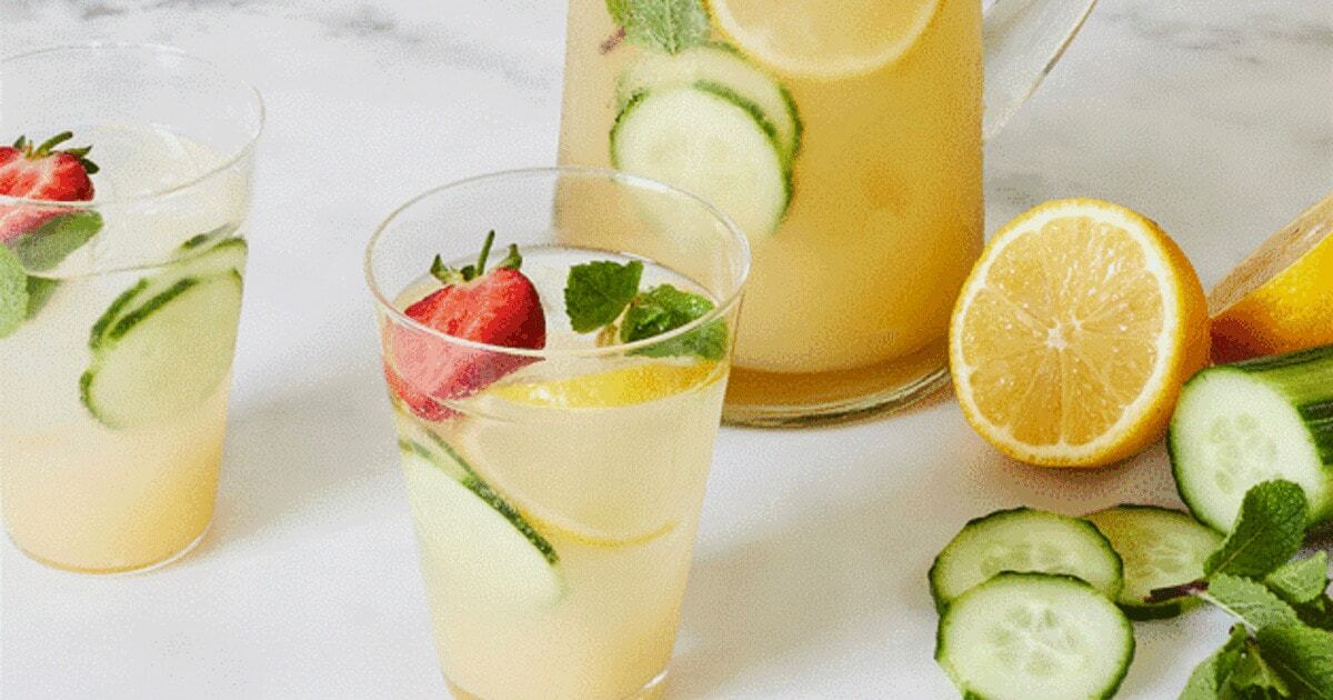 Sparkling Strawberry Lemon Elderflower Mocktail | VegNews