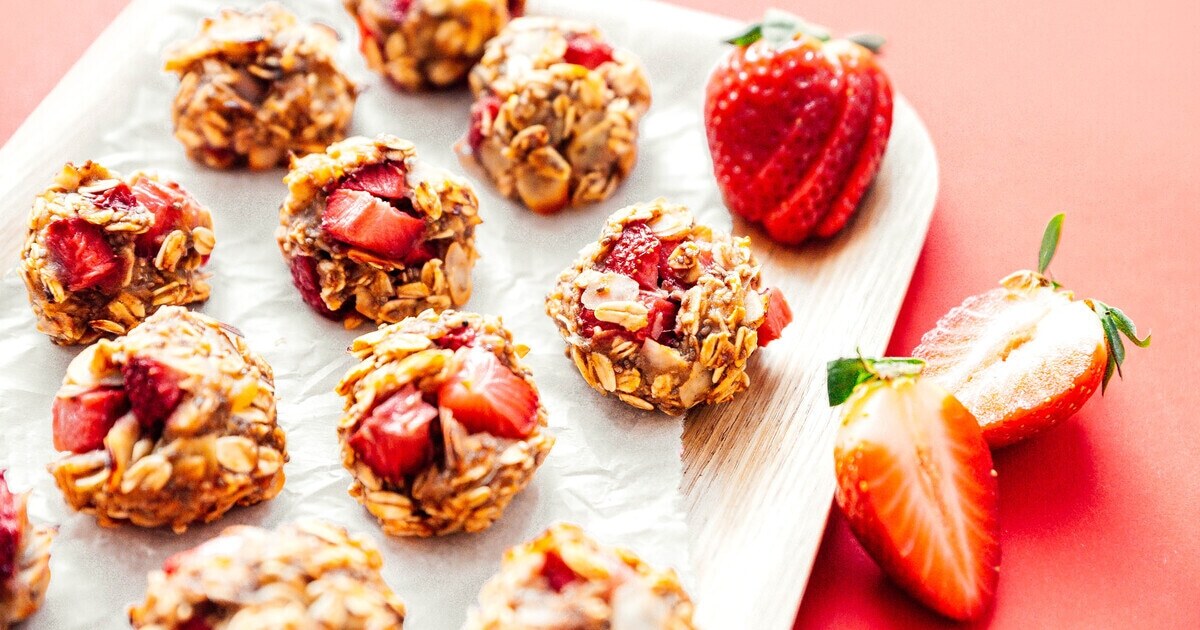 Strawberry Chia Oat Snack Bites | VegNews