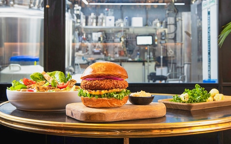 How SuperMeat’s New Open-Source Platform Will Make Cultivated Meat Cheaper for Everyone 
