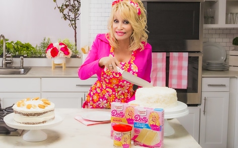 Bakin’ 9 to 5: Dolly Parton’s New Cake Mixes Get a Vegan Twist