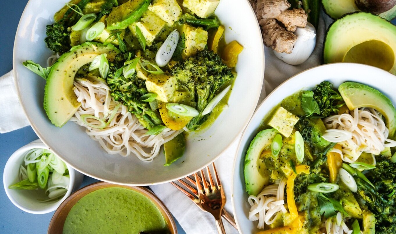Spicy Avocado Coconut Curry Noodles