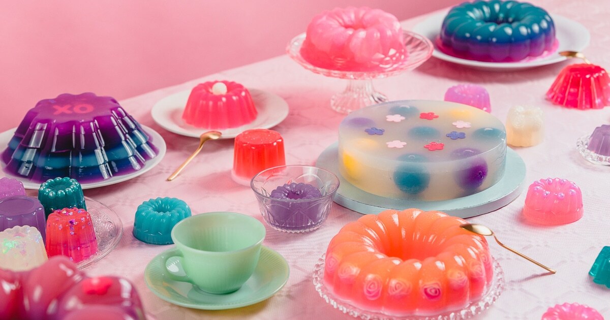 Is Gelatin Vegan? Plus 5 Plant-Based Alternatives