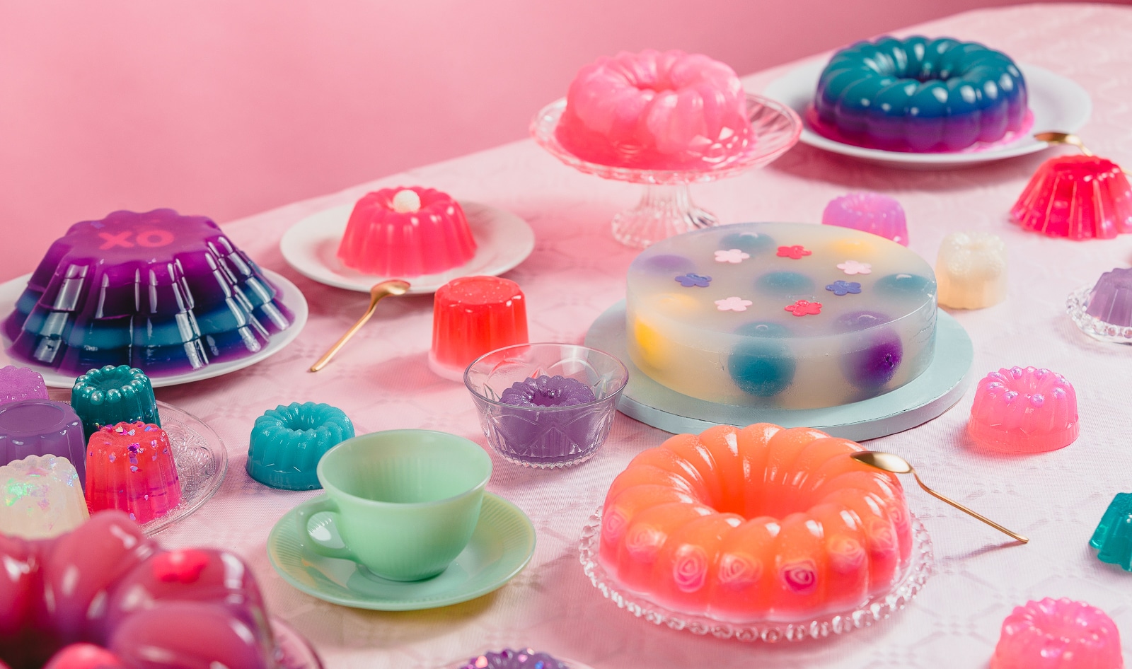 Is Gelatin Vegan? Plus 5 Plant-Based Alternatives | VegNews Is Gelatin Vegan? Plus 5 Plant-Based Alternatives | VegNews