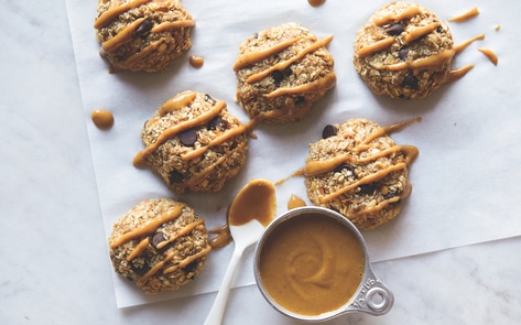 No-Bake Oatmeal Peanut Butter Chocolate Chip Cookies