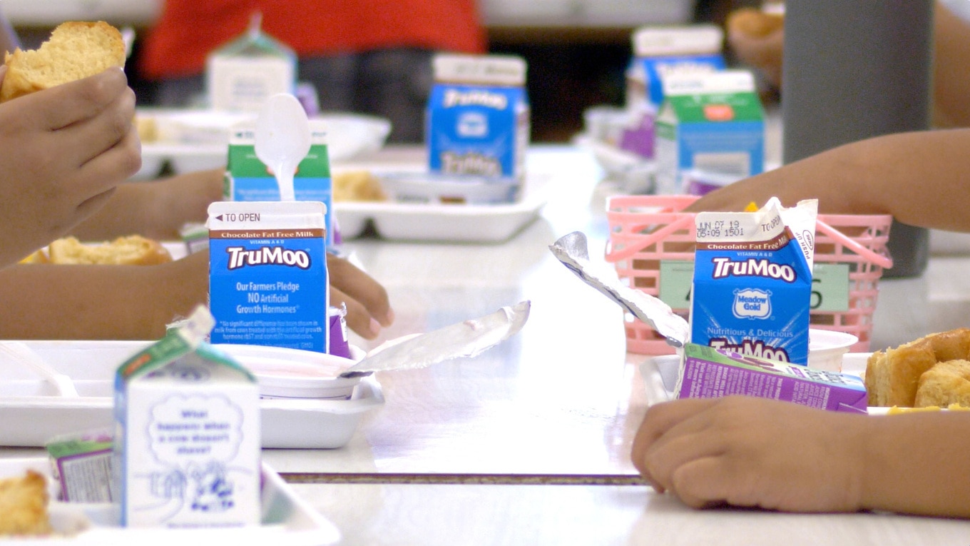 VegNews.TrueMooMilk