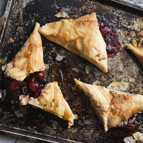 Easy Vegan Cherry Turnovers