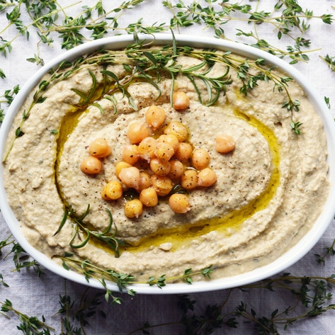 This Vegan Hummus Tastes Like Holiday Stuffing