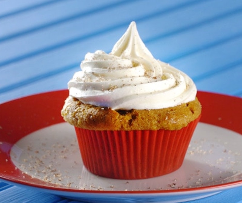VegNews.PumpkinPieCupcakes