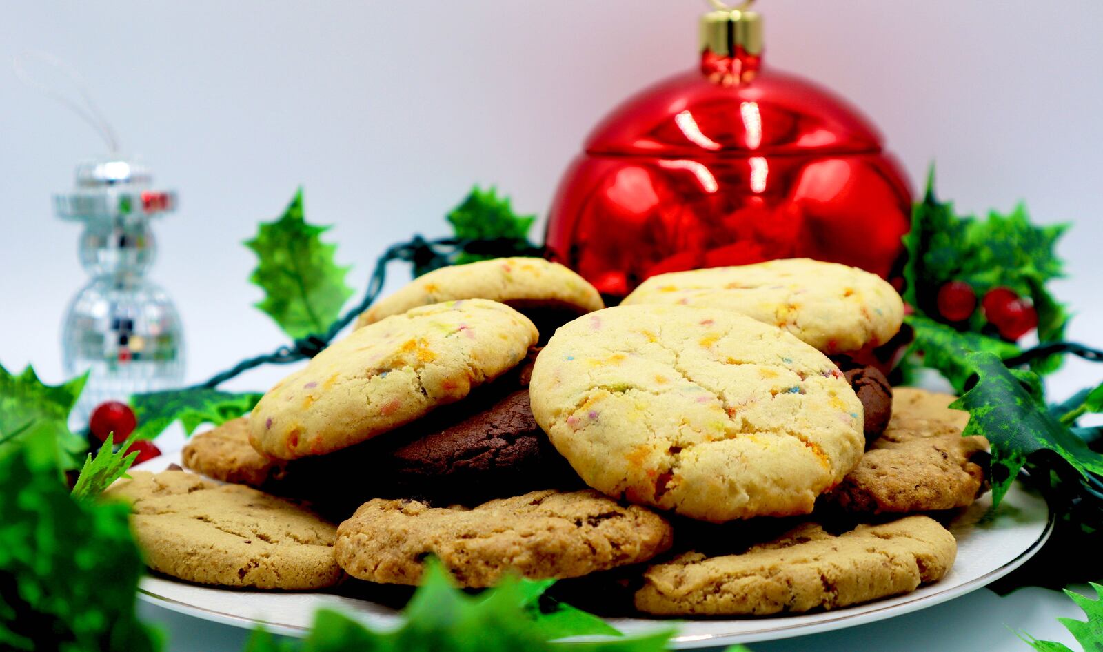 Black-Owned Vegan Bakery Southern Roots Launches Holiday Cookie Bundle