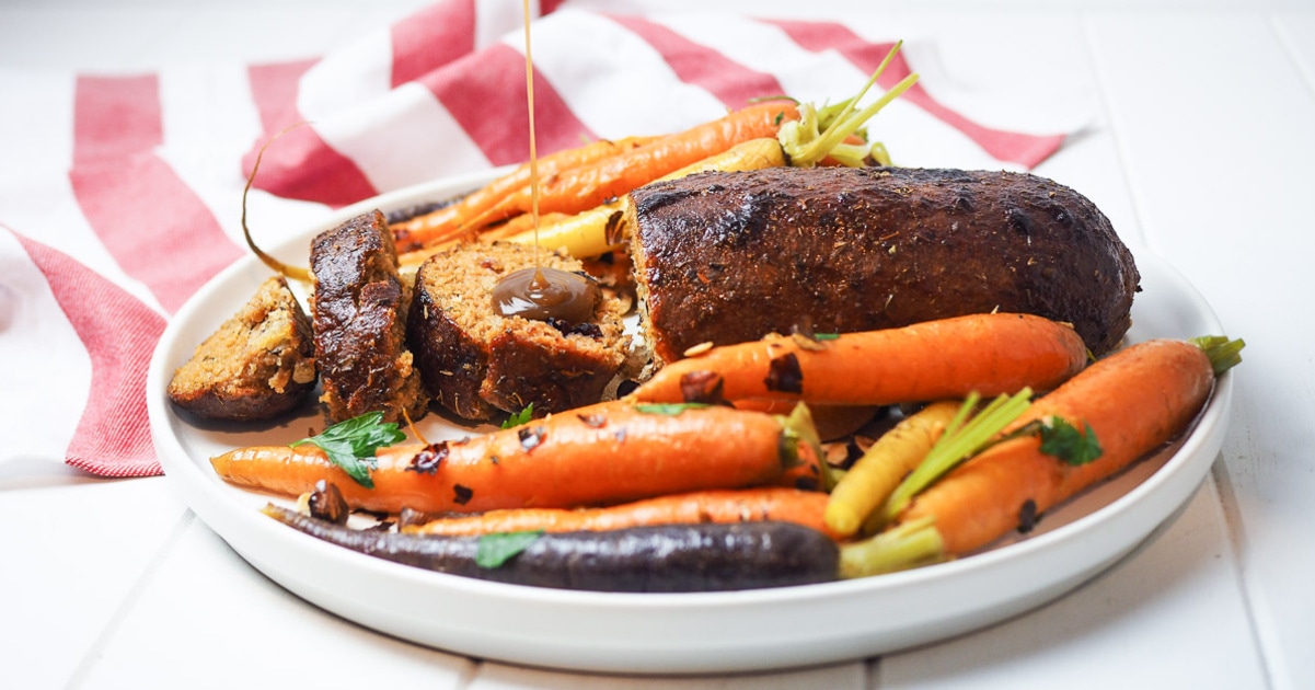 Make a Show-Stopping Thanksgiving Spread With These 24 Vegan Recipes