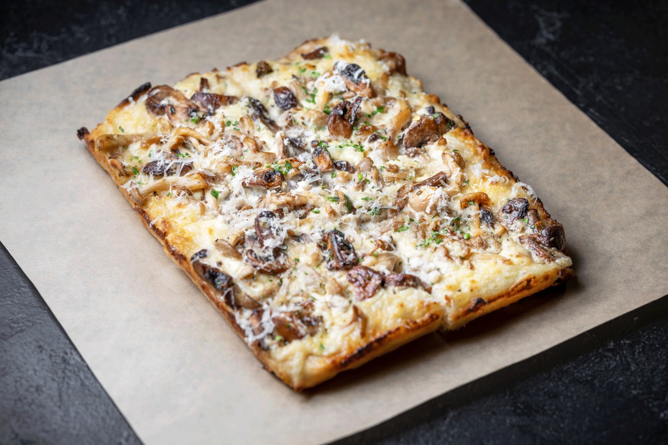 VegNews.CrossroadsPizza2