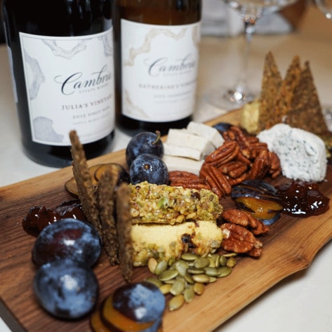 Toronto: You Can Now Get Expertly Paired Vegan Wine and Cheese Delivered for the Holidays