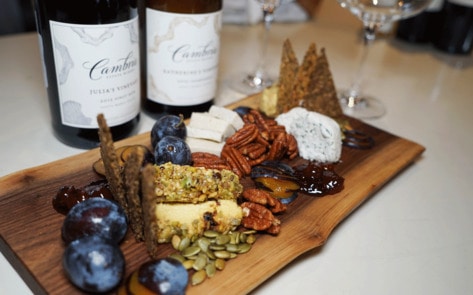 Toronto: You Can Now Get Expertly Paired Vegan Wine and Cheese Delivered for the Holidays