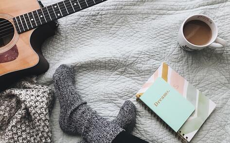 15 Essential Vegan Products to Make This Your Coziest Winter Yet 