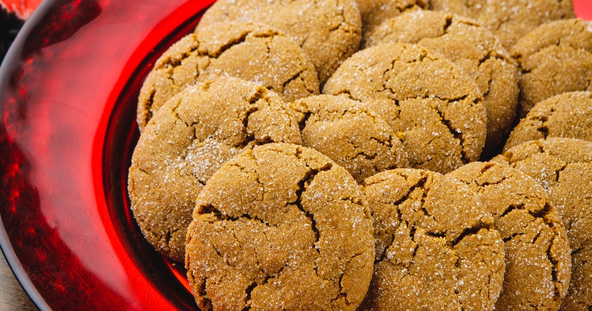 Vegan Chewy Ginger Snap Cookies | VegNews