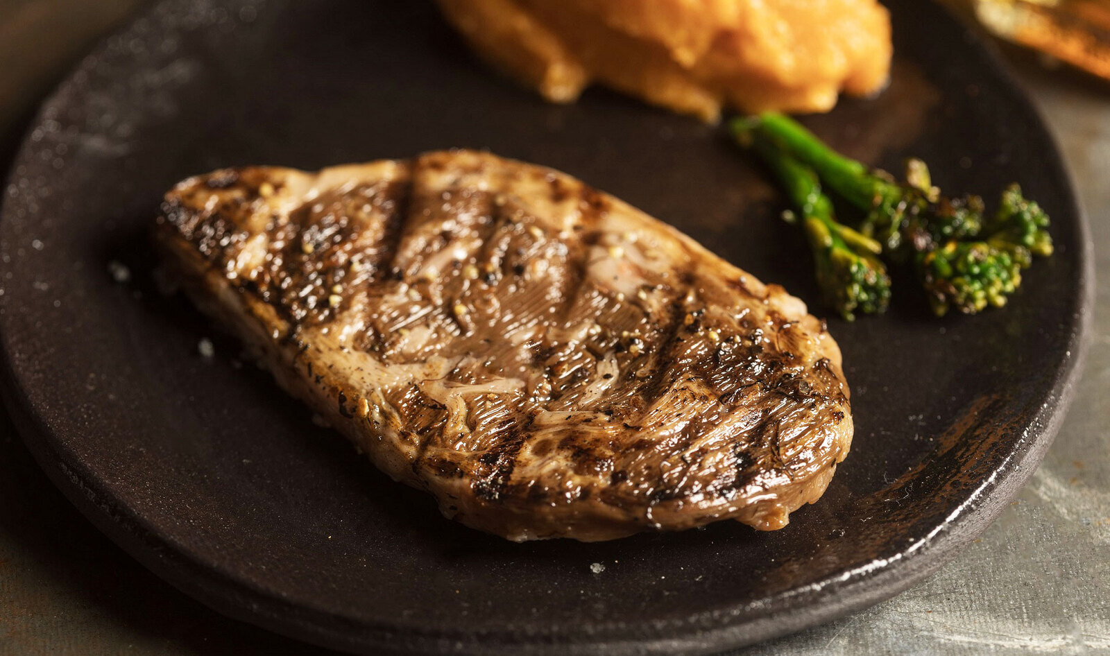 VegNews.RibeyeAlephFarms2