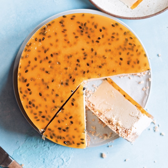The Best Dairy-Free Cheesecake Recipes We’re Making All Summer Long