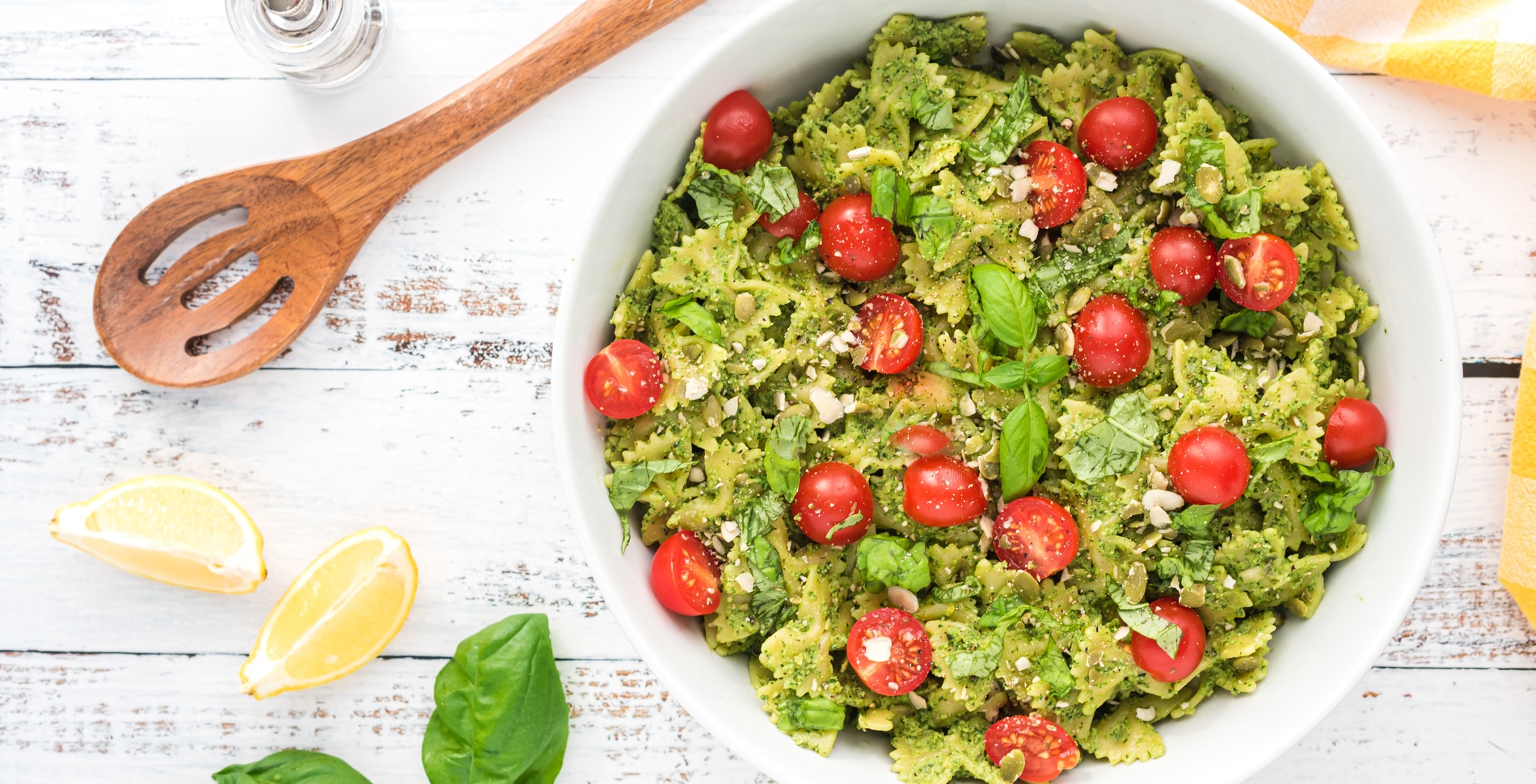 Lemony Pumpkin Seed Pesto Pasta