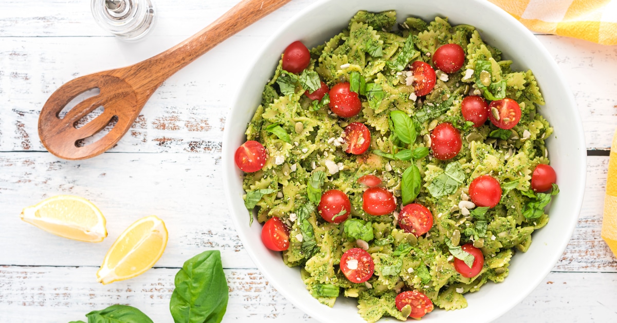 Lemony Pumpkin Seed Pesto Pasta