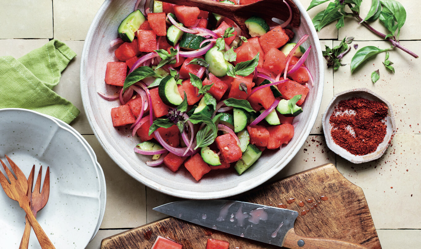 10-Minute Refreshing Vegan Watermelon and Cucumber Salad