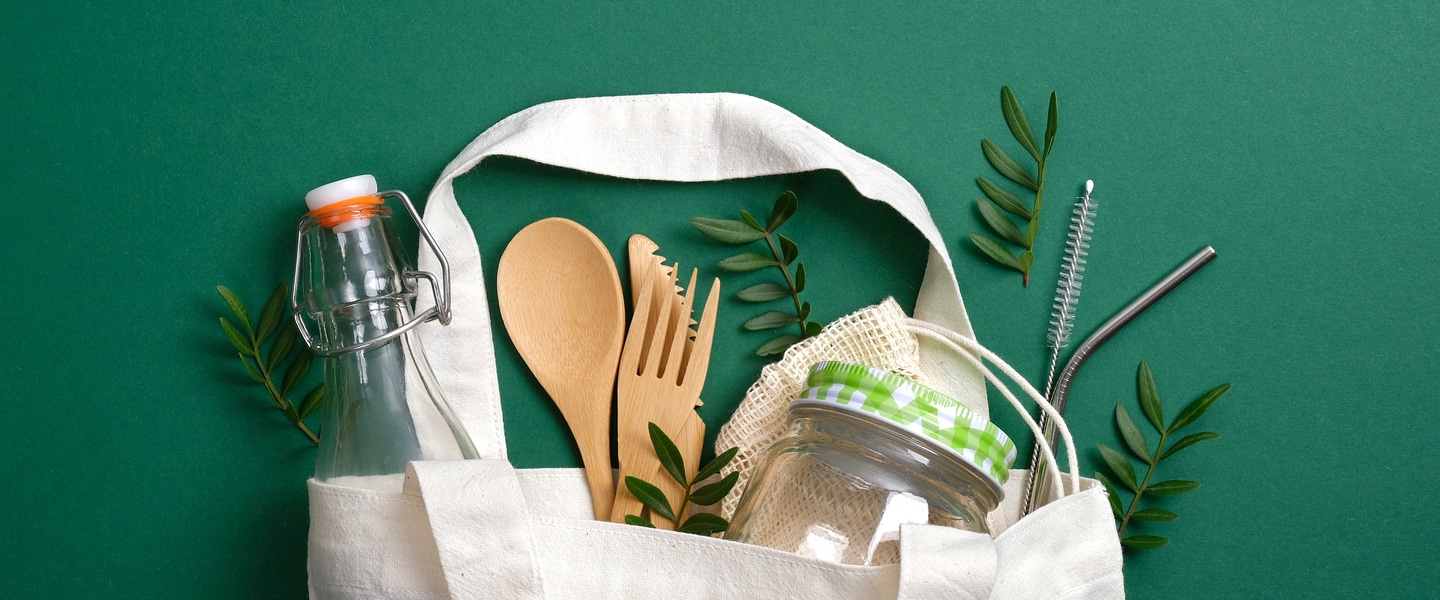 20 Vegan Sustainable Living Instagrammers to Follow This Earth Day