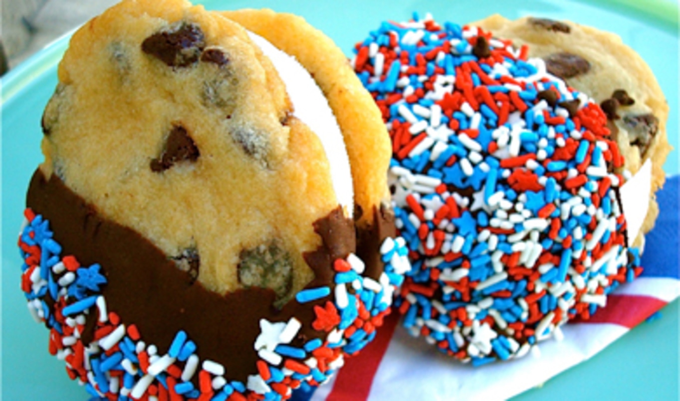Chloe Coscarelli's Famous Vegan Chocolate-Dipped Ice Cream Sandwiches
