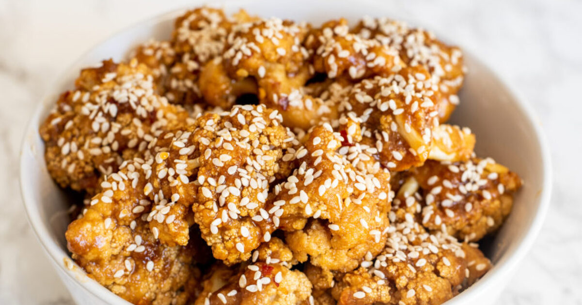 Vegan Teriyaki Sesame Cauliflower Bites | VegNews