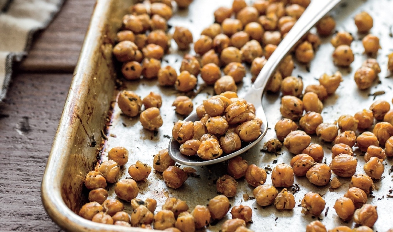 Crispy Roasted Chickpeas With Herbes de Provence