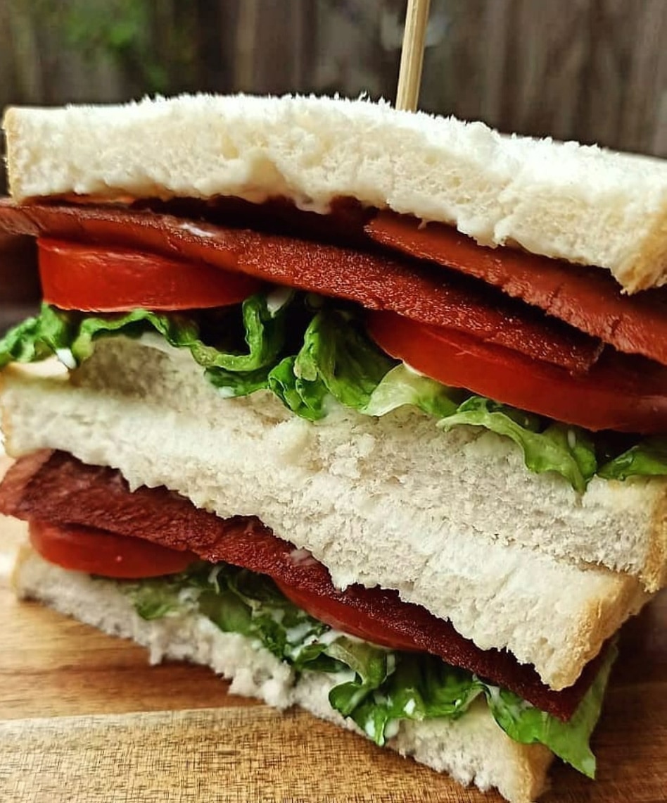 VegNews.BreadHeadsUK2