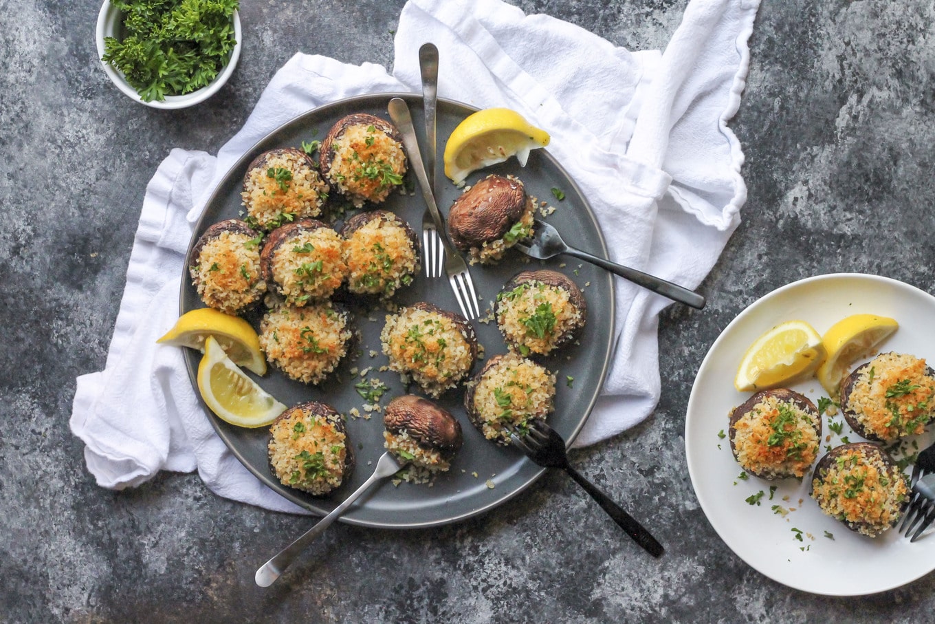 VegNews.CrabStuffedMushrooms