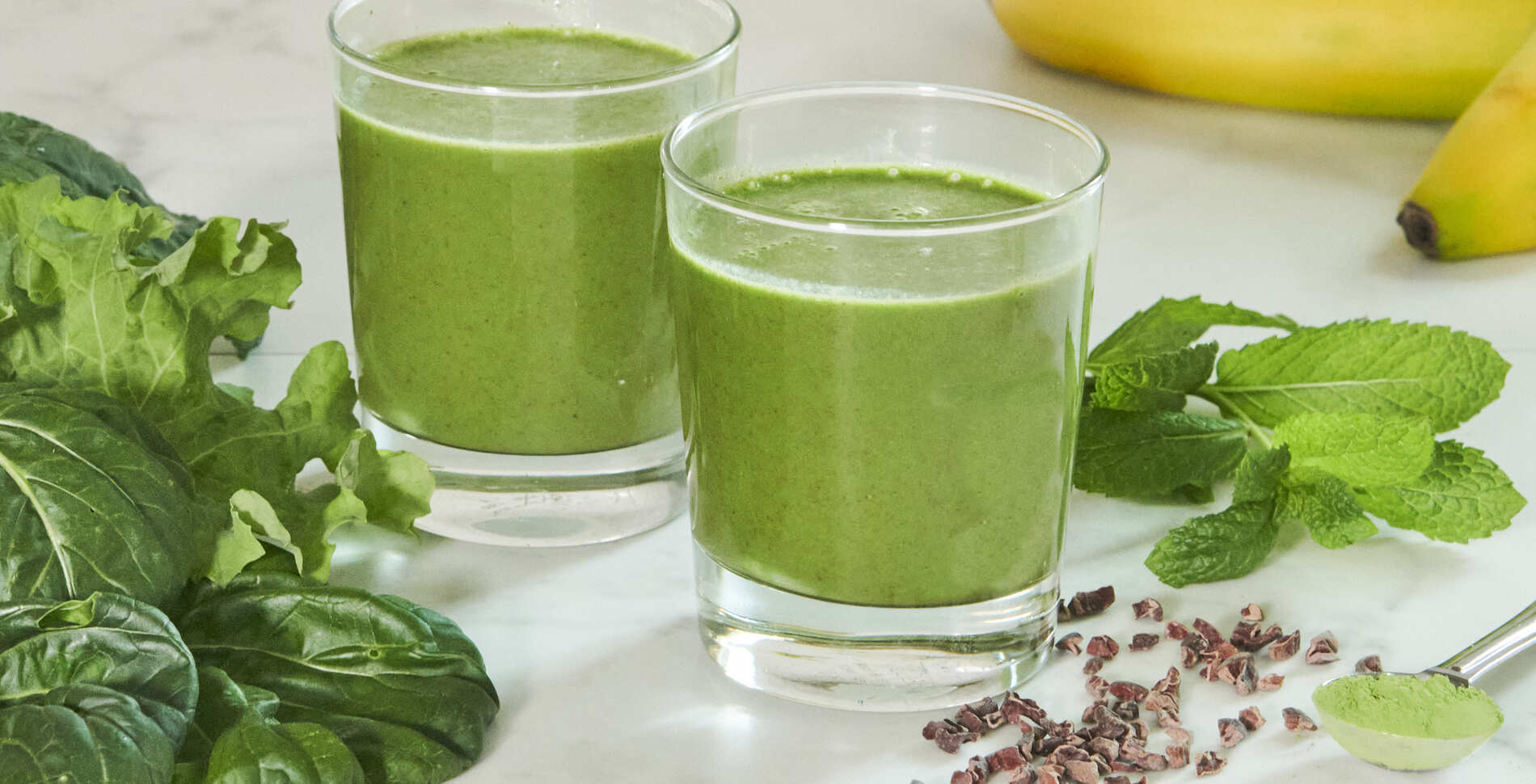Minty, Creamy Matcha Chip Smoothie