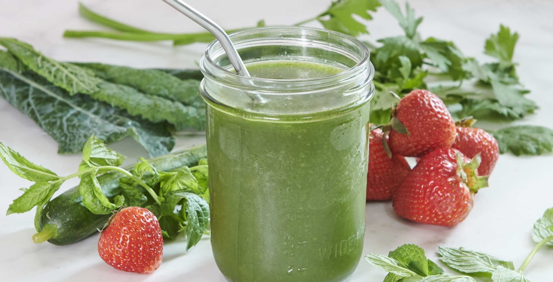 Matt James' Green and Fruity Farmers’ Market Smoothie