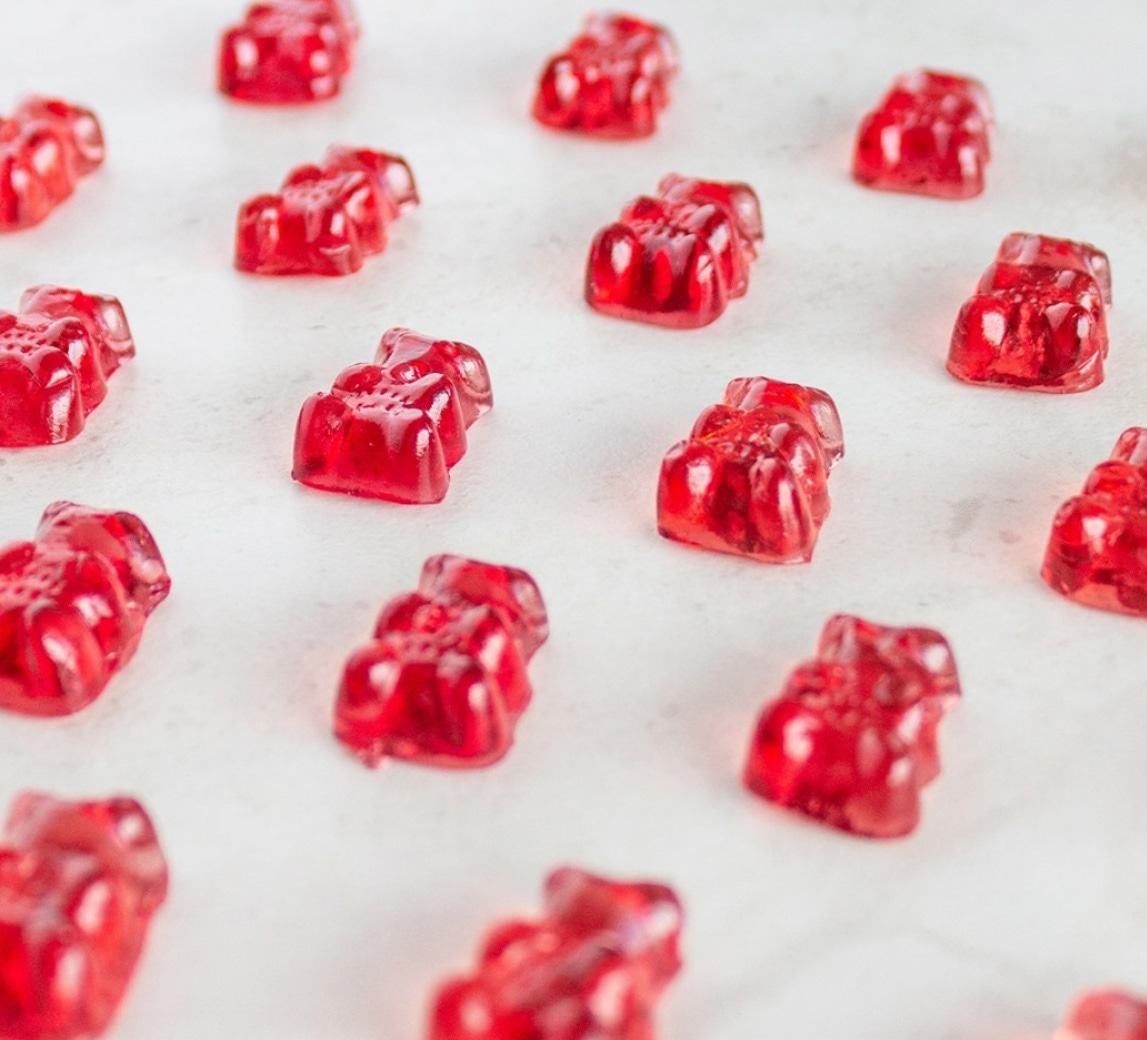 VegNews.YumyVeganGummies2