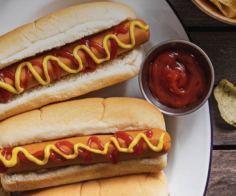 VegNews.Lightlifedogs