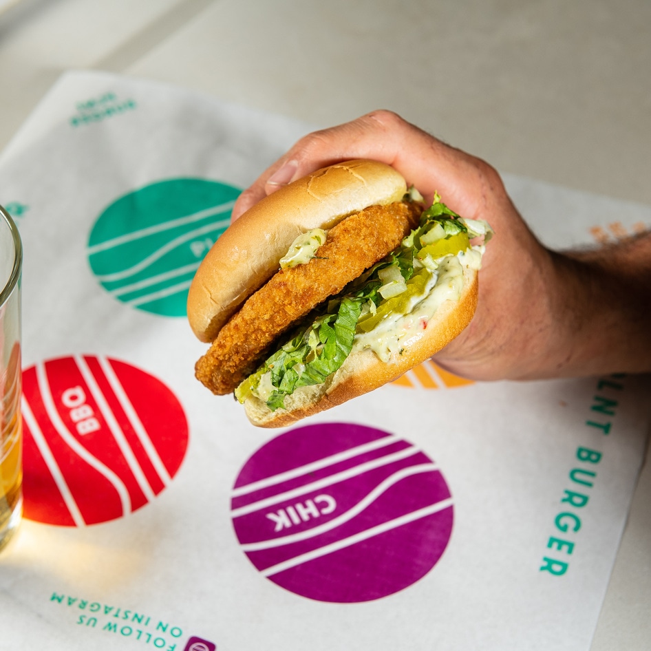 From San Diego to New York, 9 Vegan Fish Sandwiches Stealing the Spotlight