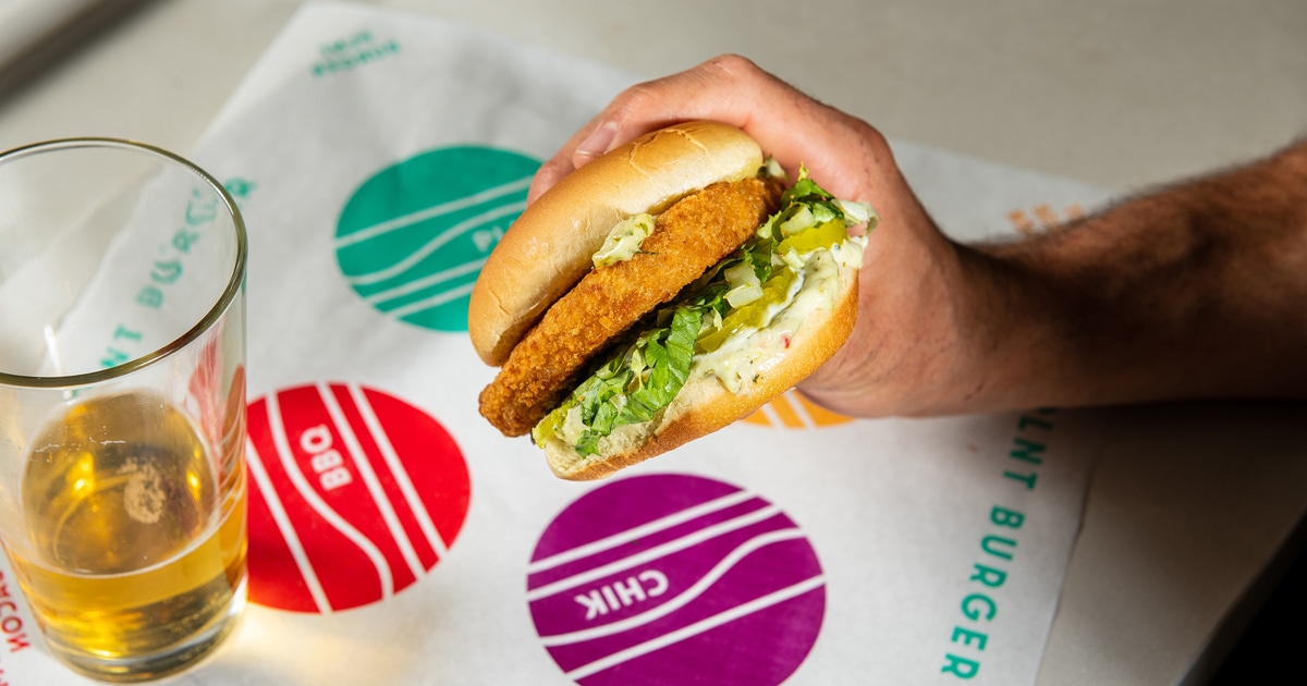 From San Diego to New York, 9 Vegan Fish Sandwiches Stealing the Spotlight - Vimarsana News