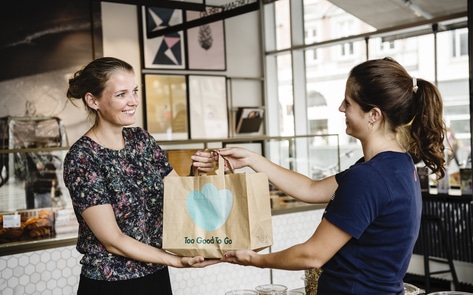 Want to Eat Vegan and Fight Food Waste? There’s An App for That.