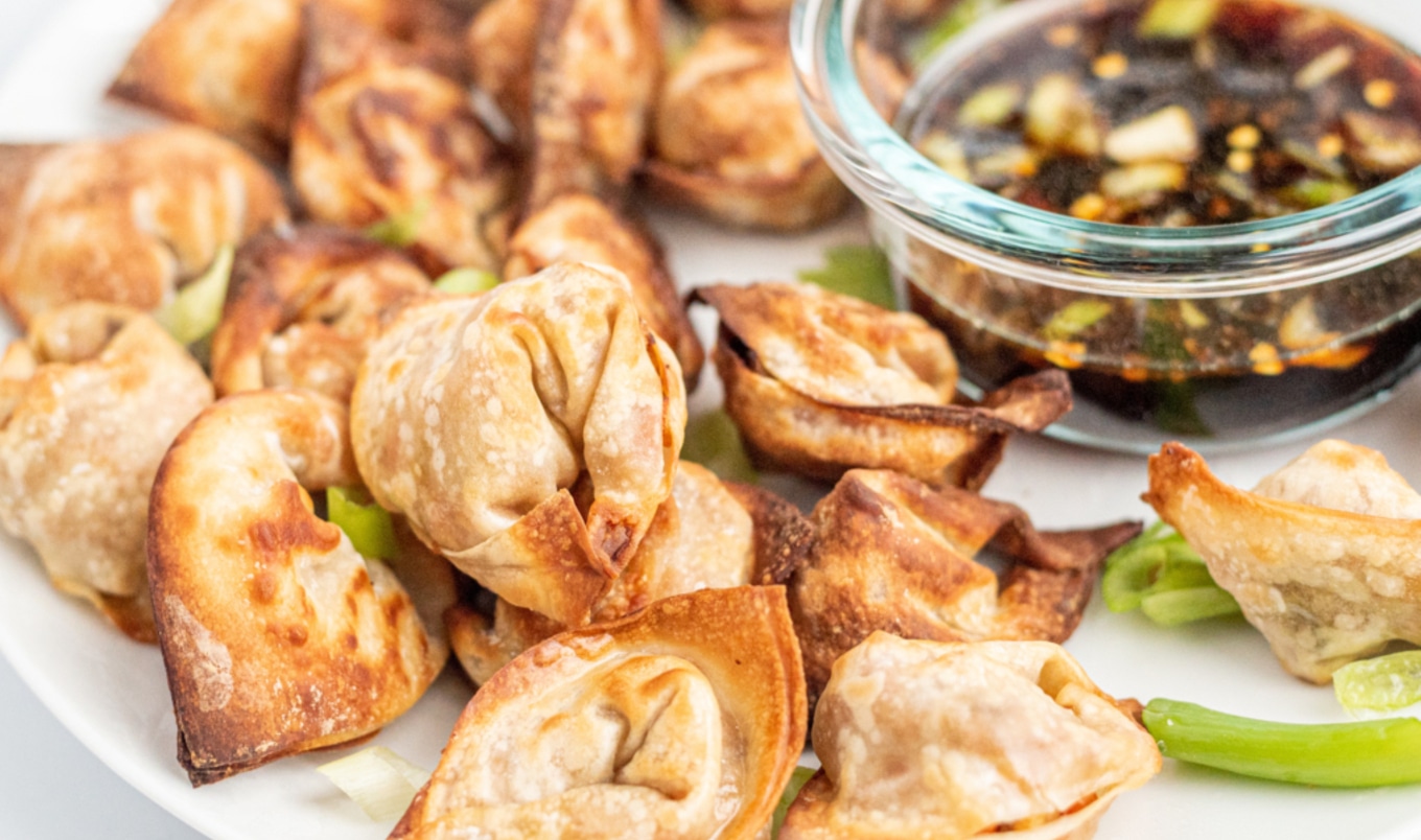 Crispy Veggie Air-Fryer Wontons With Sesame Dipping Sauce